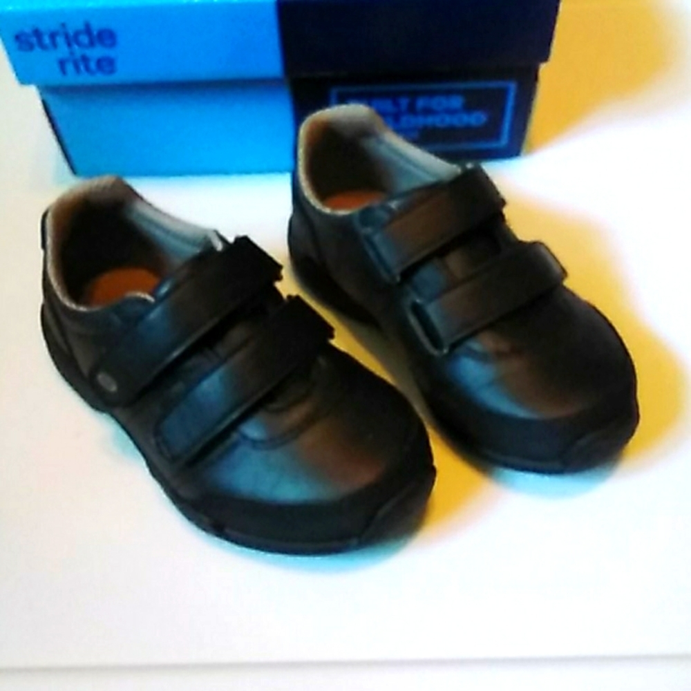 Black Sneakers